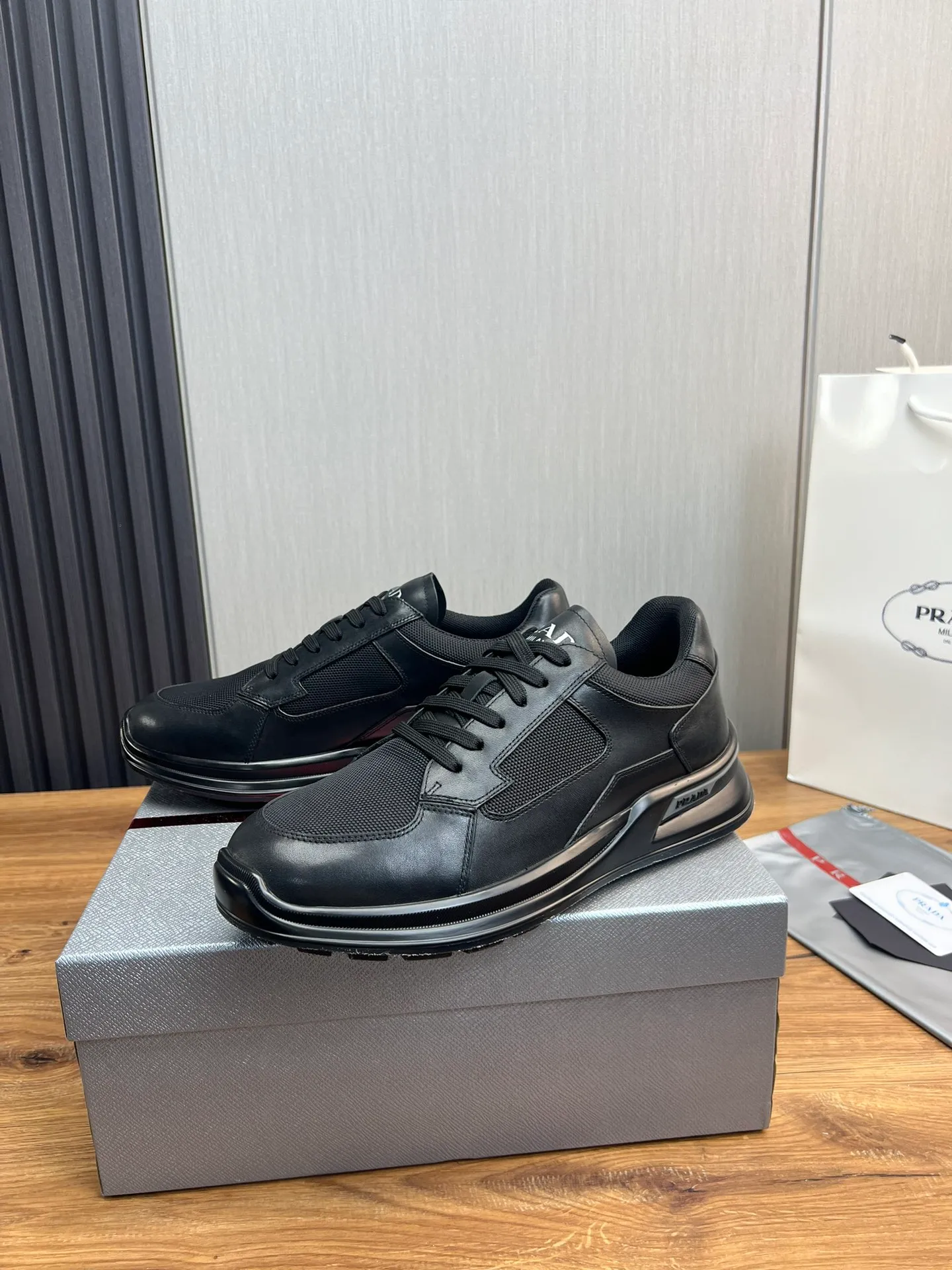 Men's shoes 💰620💰 [PRADA] Men's shoes are popular in the counter, official website is synchronized, 1 high-quality shipment ✔️Original cowhide stitching mesh + cowhide lining, 1🆚1 replica, original original bottom, 38-45 (45 customized, non-refundable)